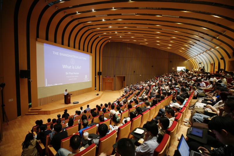 Sir Paul Nurse delivers an inspring lecture at ShanghaiTech