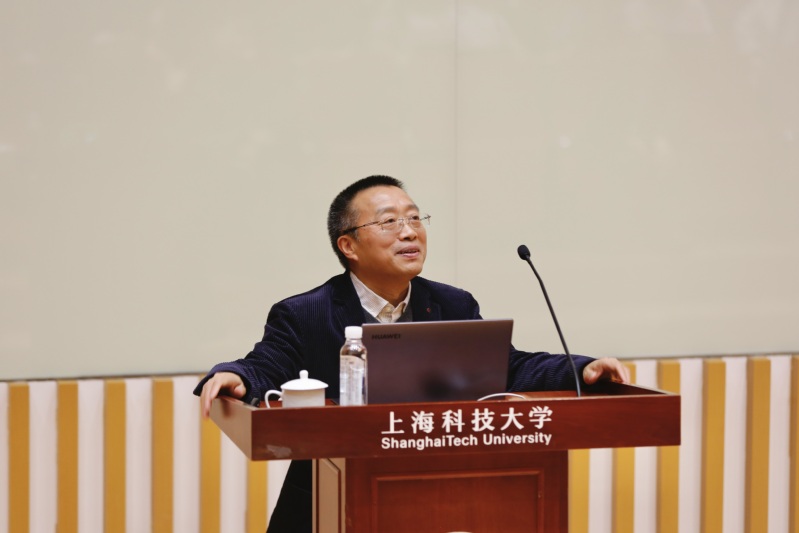 张宏院士做客上科大讲坛，以线虫为镜揭示多细胞生物自噬奥秘