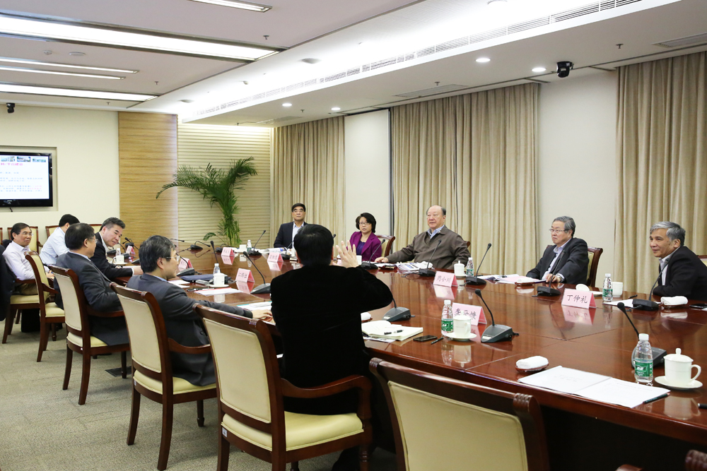 上海科技大学召开校务委员会第一届第三次会议